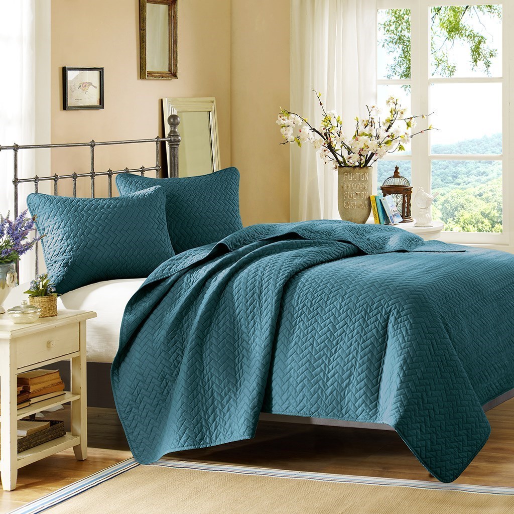King top coverlet set